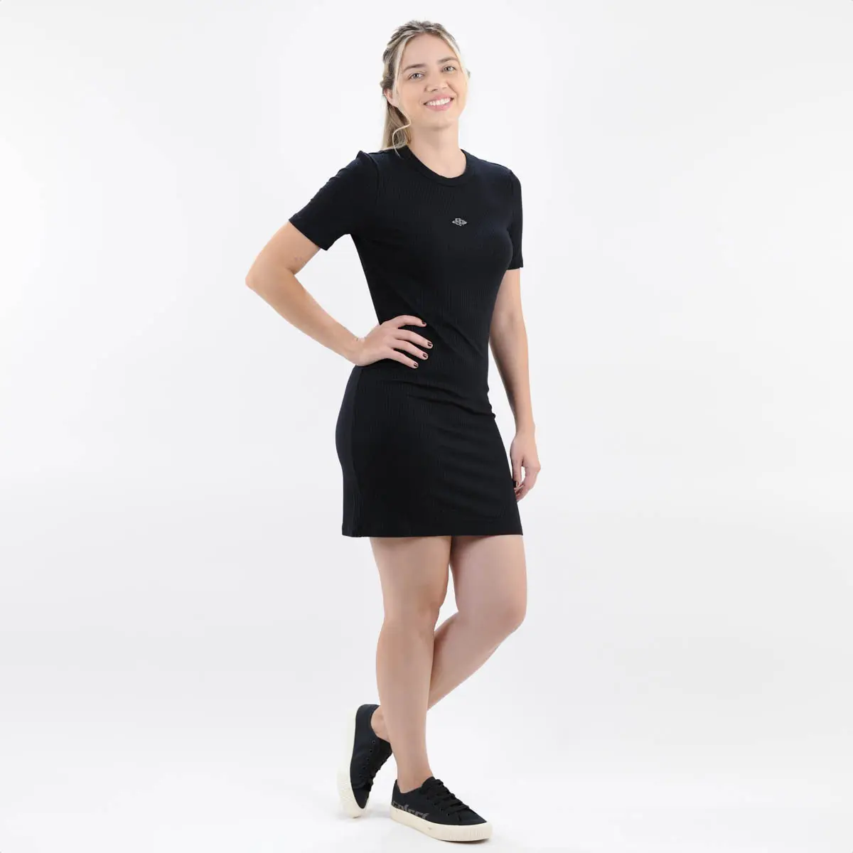 Vestido Preto Canelado Slim Manga Curta Feminino Colcci